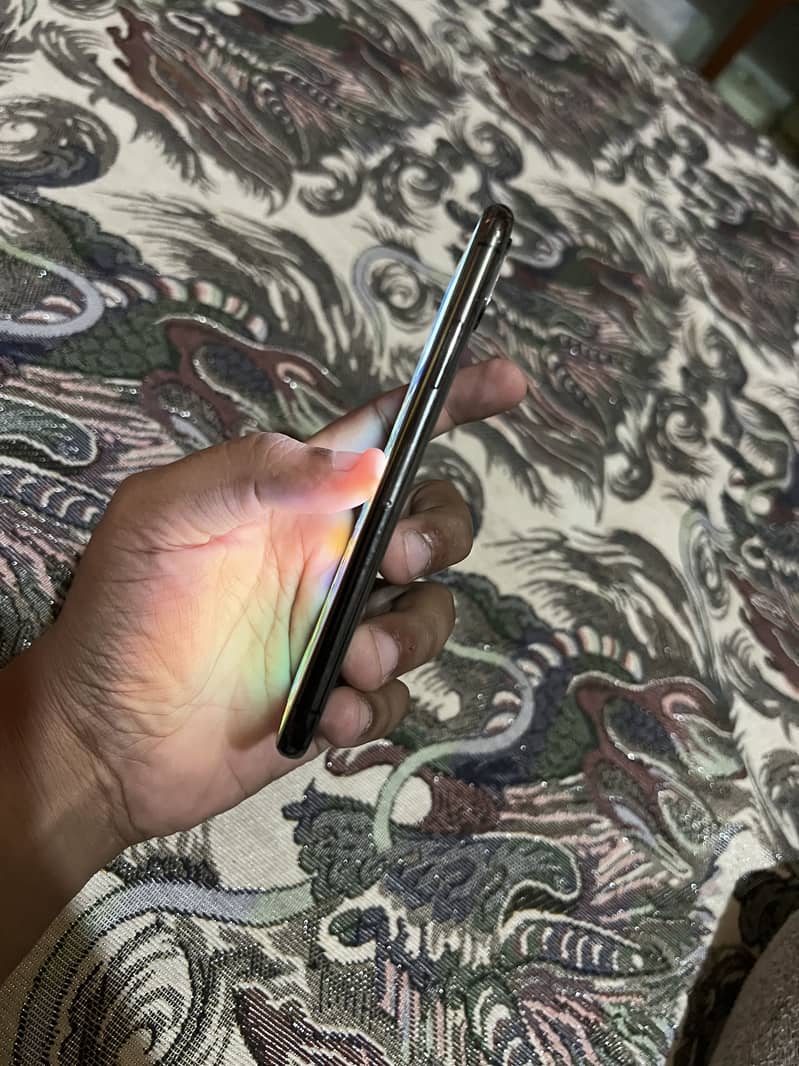 Apple iPhone X 2