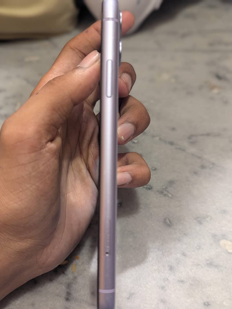 Apple iPhone 11 6