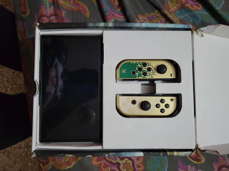 Switch Oled Zelda Edition 0