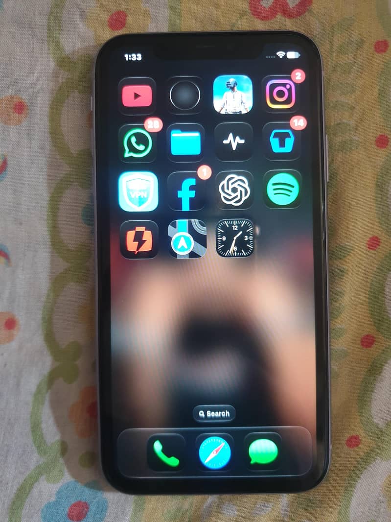 Apple iPhone 11 3