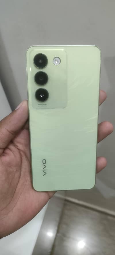 Vivo Y100