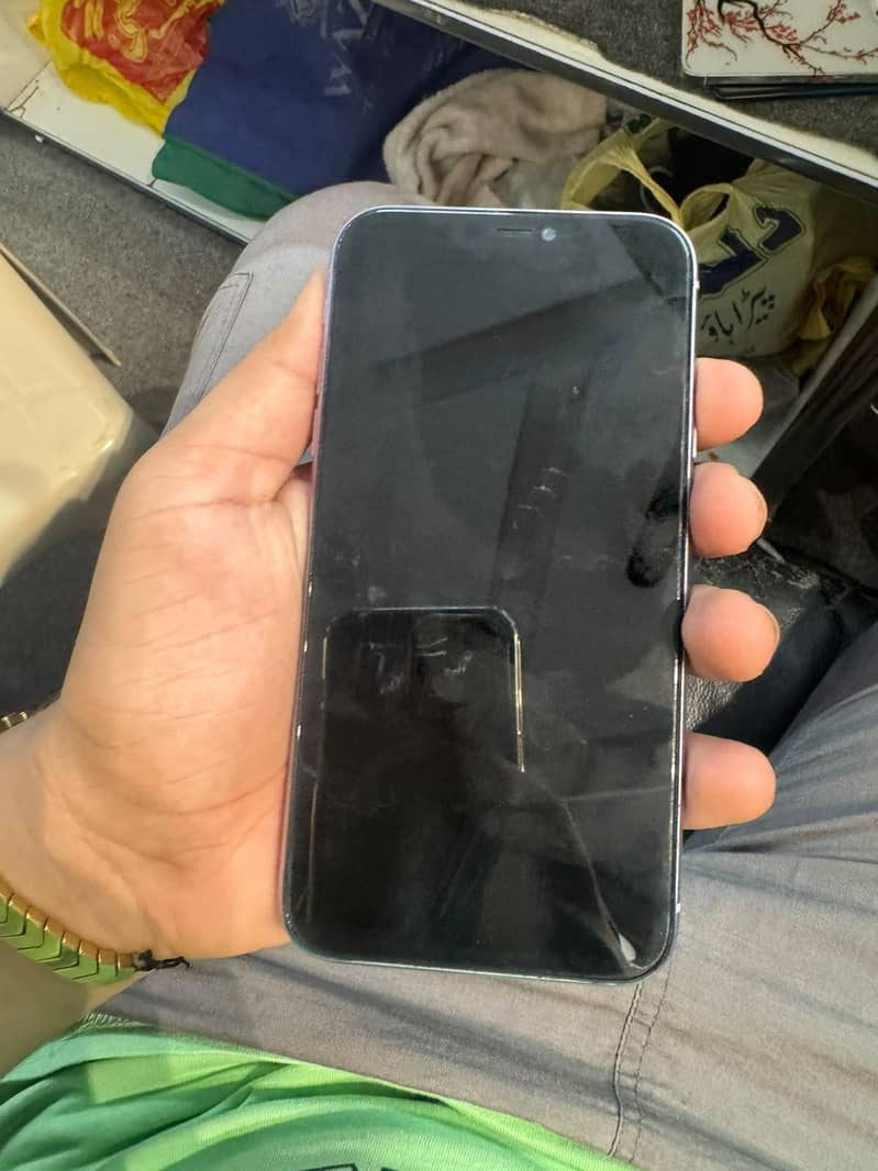 Apple iPhone 11 6