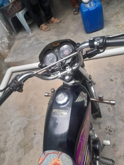 CD Dream 2023-2024 h model h all oky koi masla nhi h condition 10by 10