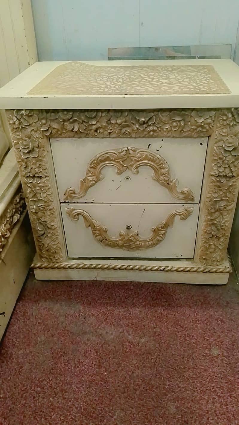 king bed 2