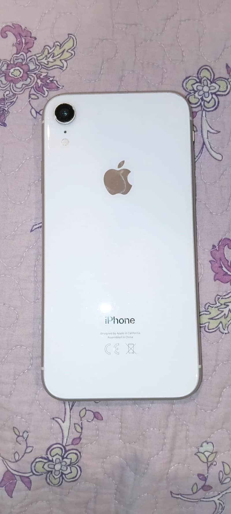 Apple iPhone XR 1