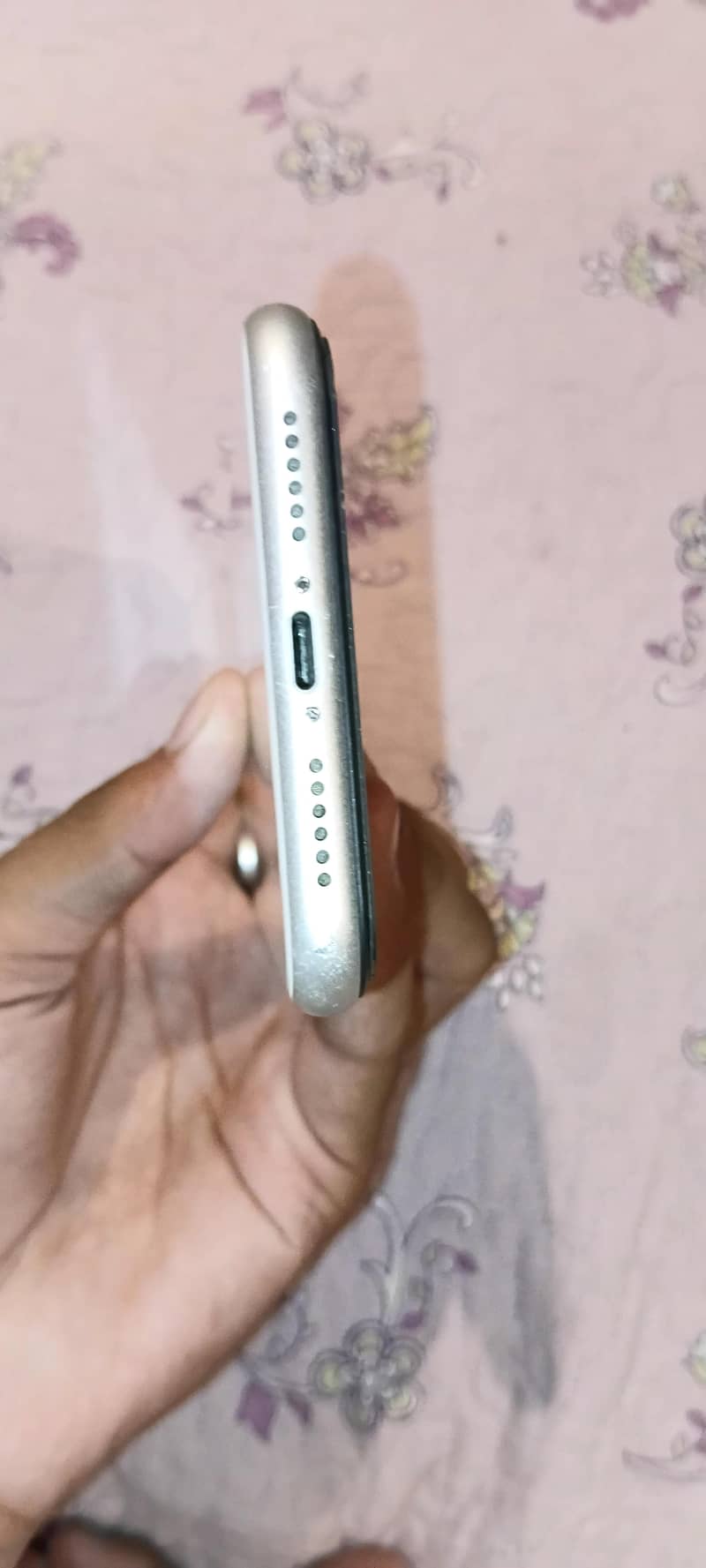 Apple iPhone XR 3