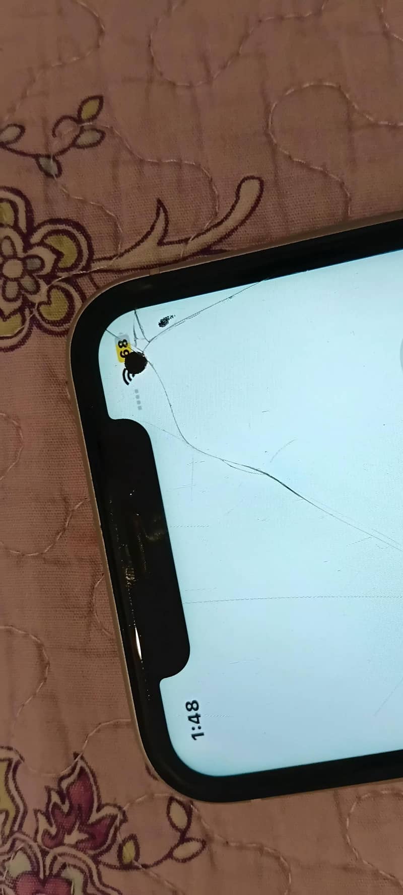 Apple iPhone XR 7
