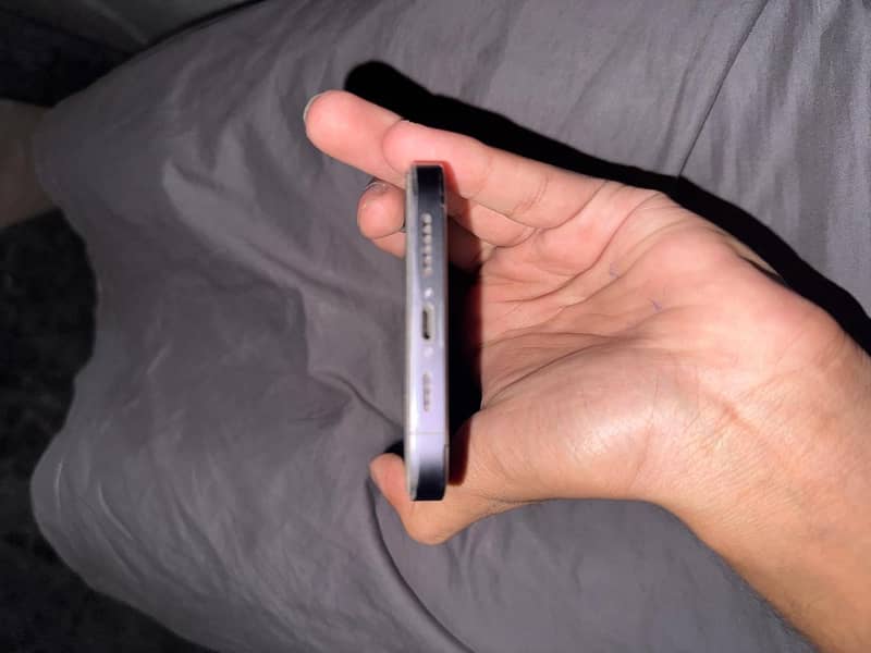 Apple iPhone 14 Pro Max 1
