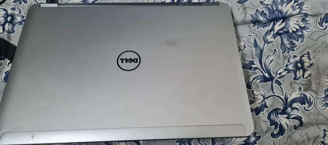 DELL LATITUDE E6440 0