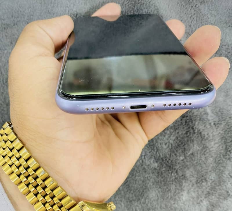 Apple iPhone 11 6