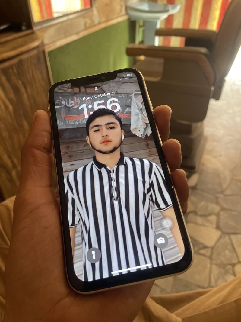 Apple iPhone 11 2