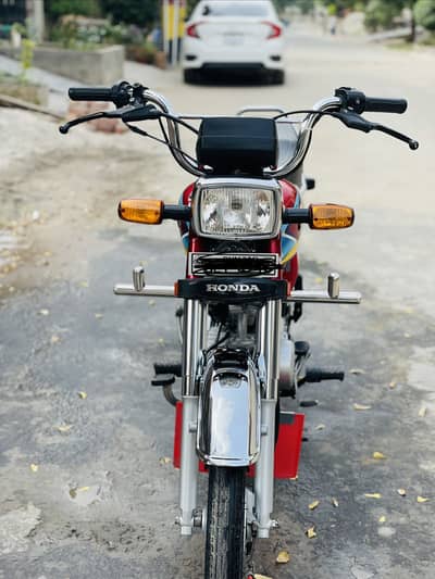 Honda cd 70 lush condition no sctarch no dent new condition