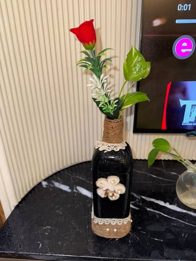 Handcrafted Jute Art Vases with Fresh Money Plants (Money Plant & Arti