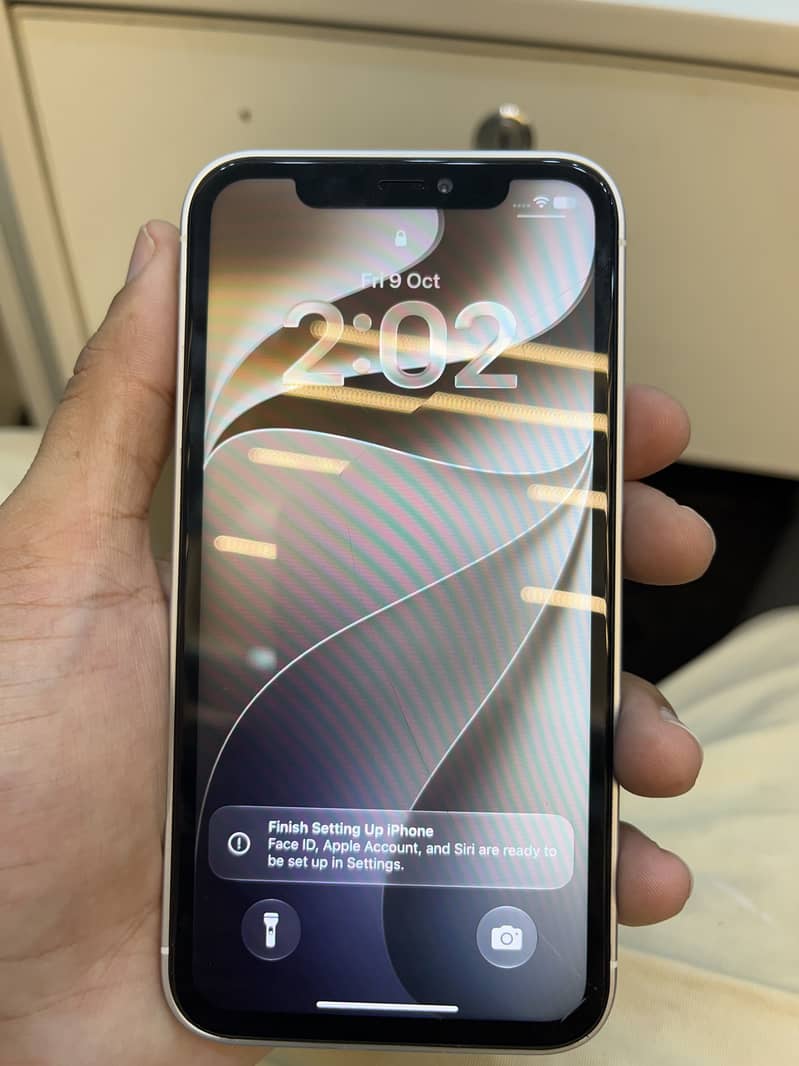 Apple iPhone 11 4