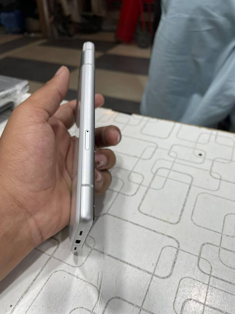 Google Pixel 7a 3