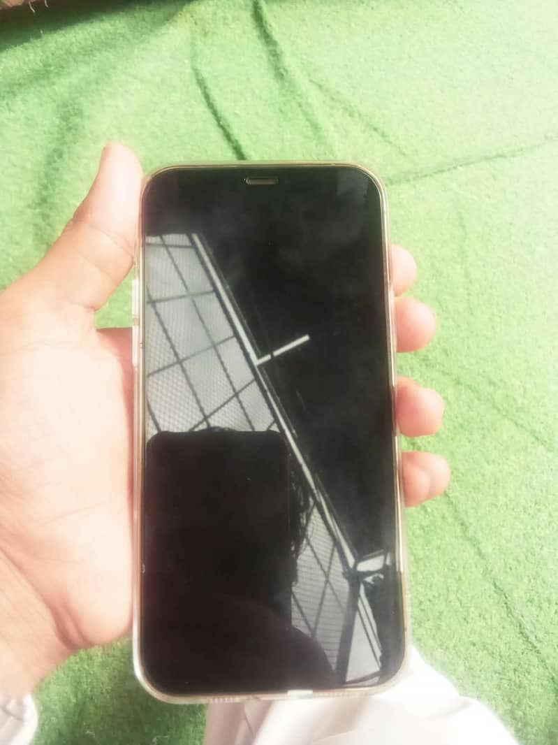 Apple iPhone 12 Pro 3