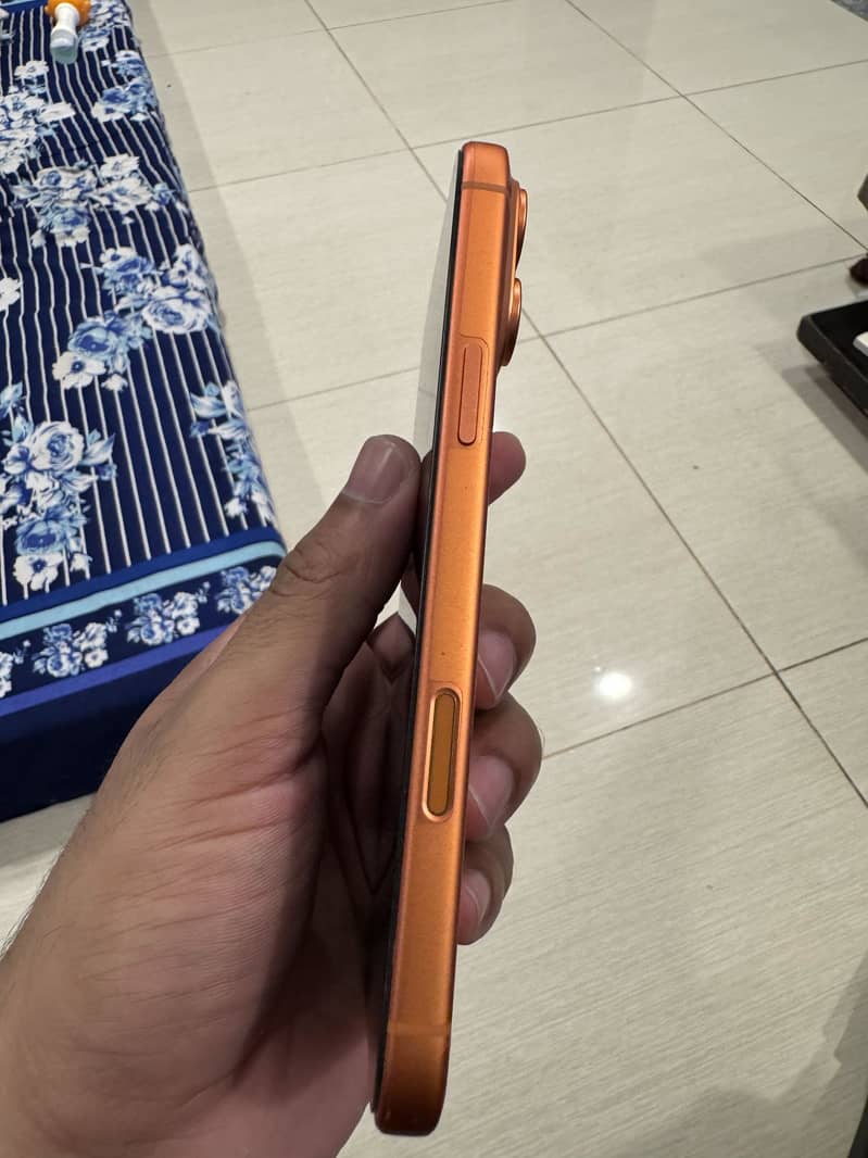 Apple iPhone 17 Pro Max 3