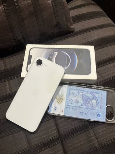 Apple iPhone 16e
