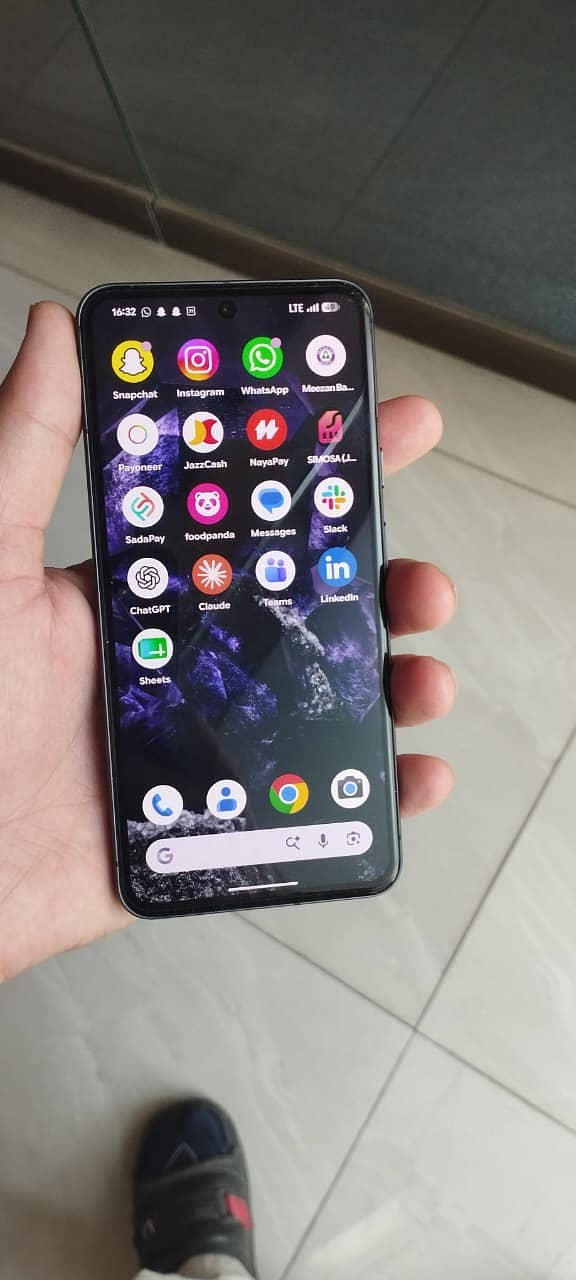Google Pixel 8 2