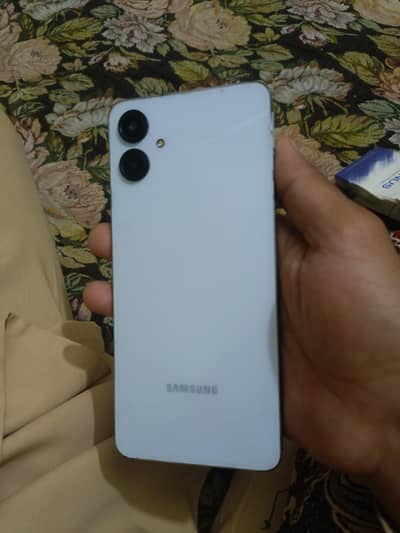 Samsung Mobile A06