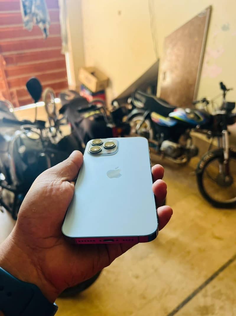 Iphone 13 PRO. Max 1
