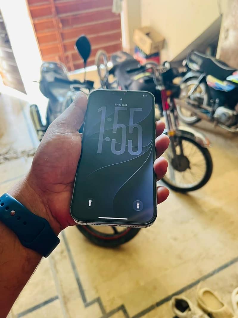 Iphone 13 PRO. Max 7
