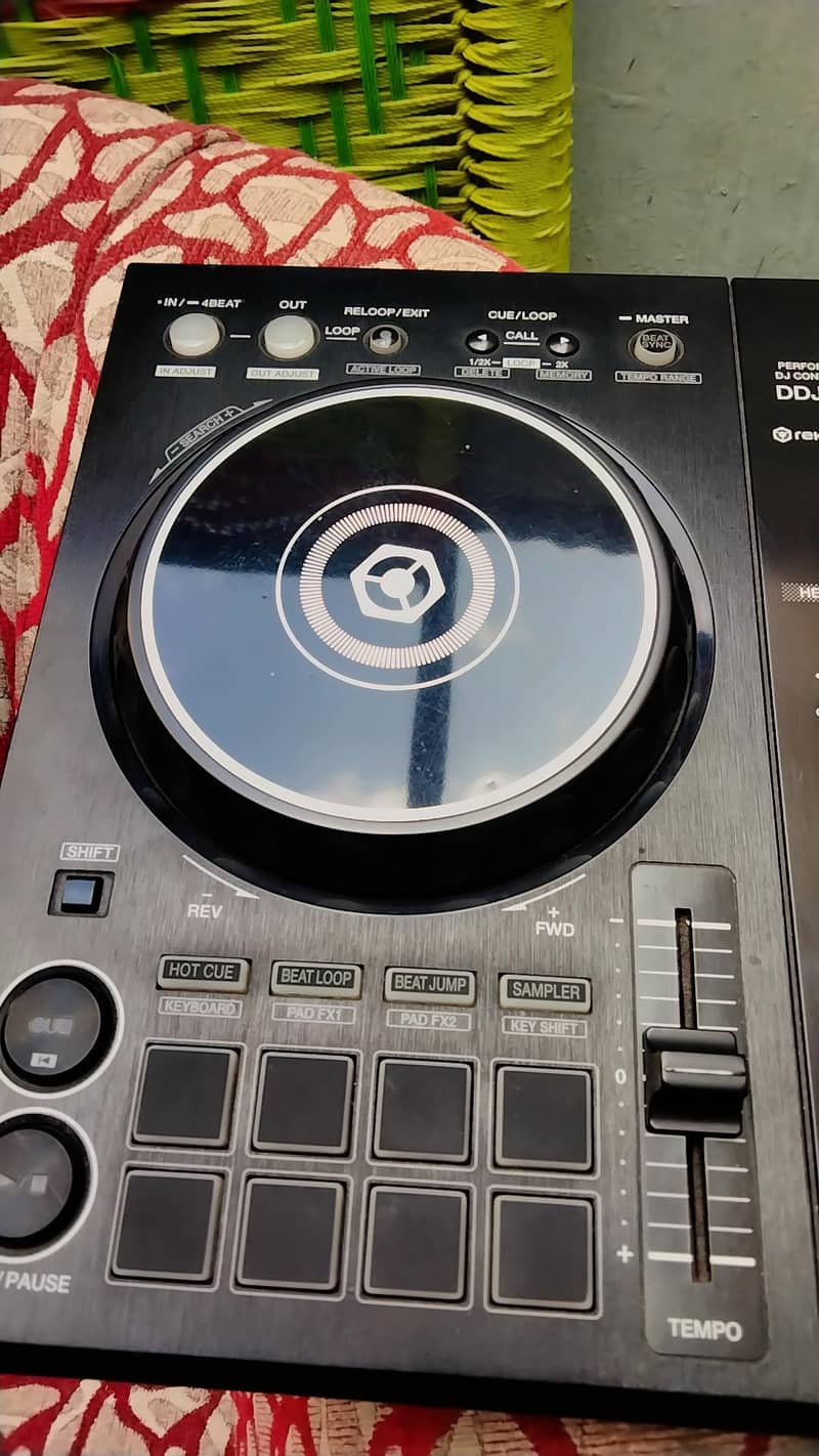 DDj 400 controller 2