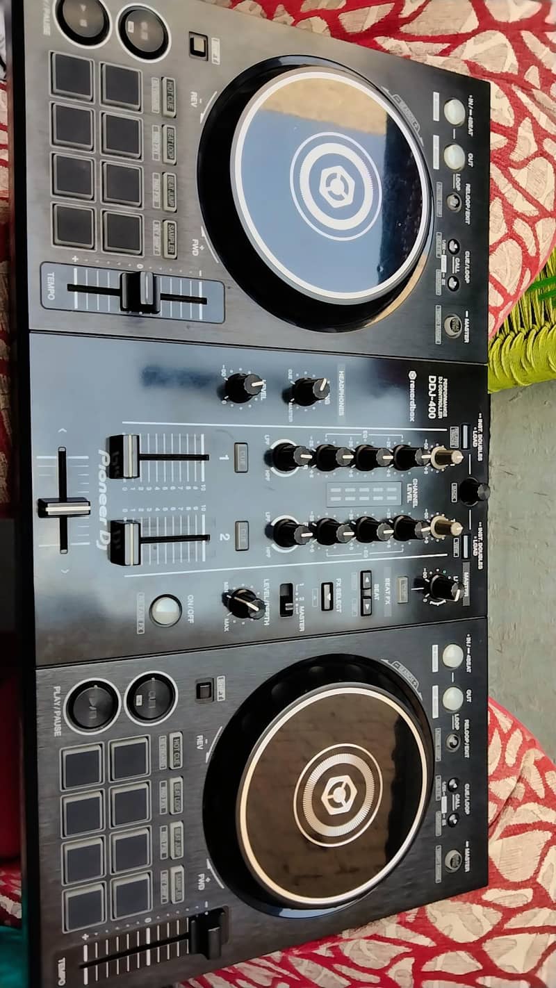 DDj 400 controller 3