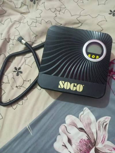 S0g0 12V Mini Tire Inflator for Vehicles with Digital Display - P06-B