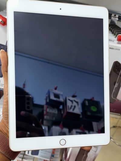 Apple iPad 5th generation