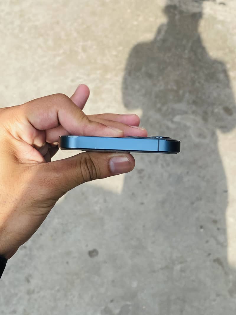 Apple iPhone 12 Pro 1