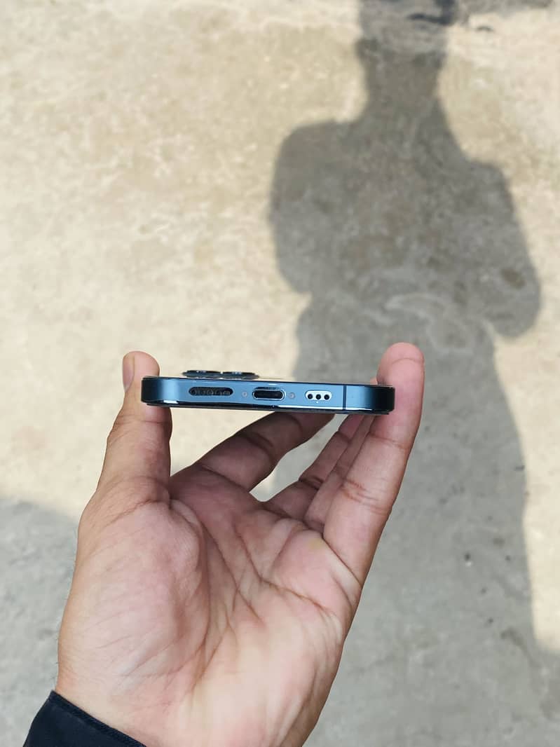 Apple iPhone 12 Pro 3