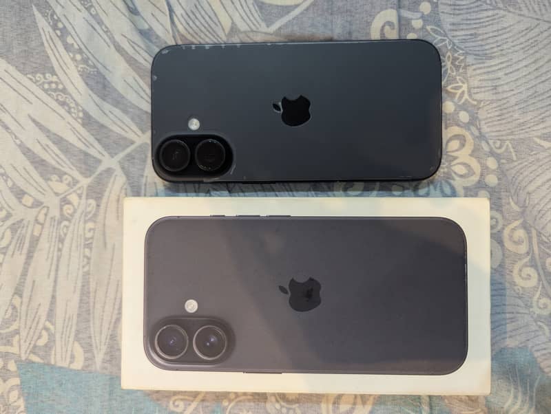 Apple iPhone 16 5