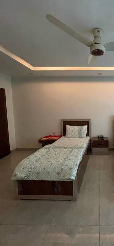 VIP SINGLE BEDROOM AVAILABLE – ISLAMABAD