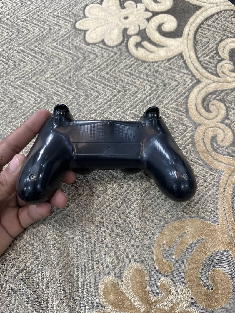 PS4 slim 6