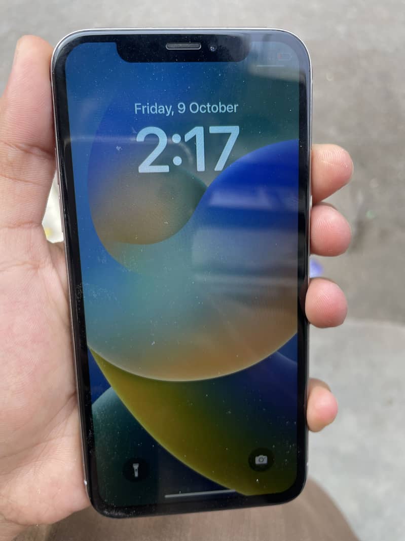 Apple iPhone X 3