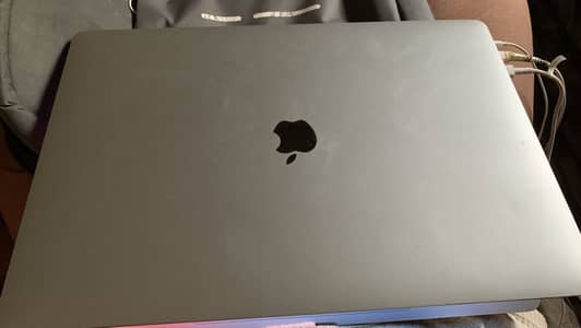 Macbook pro 2019 16 inch 512gb