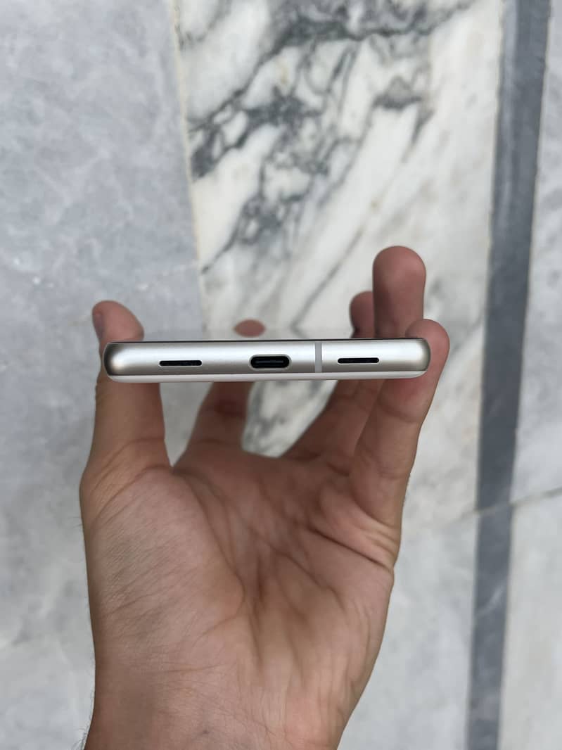 Google pixel 7a 2