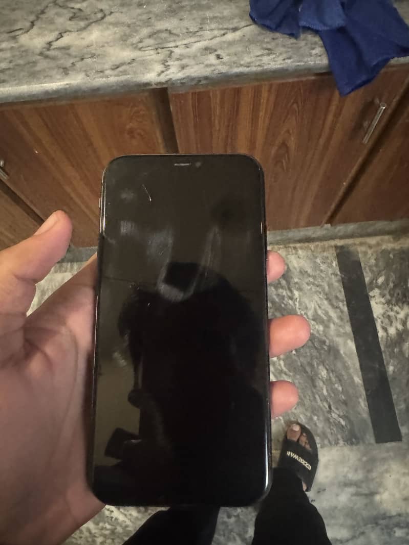 Apple iPhone 11 1