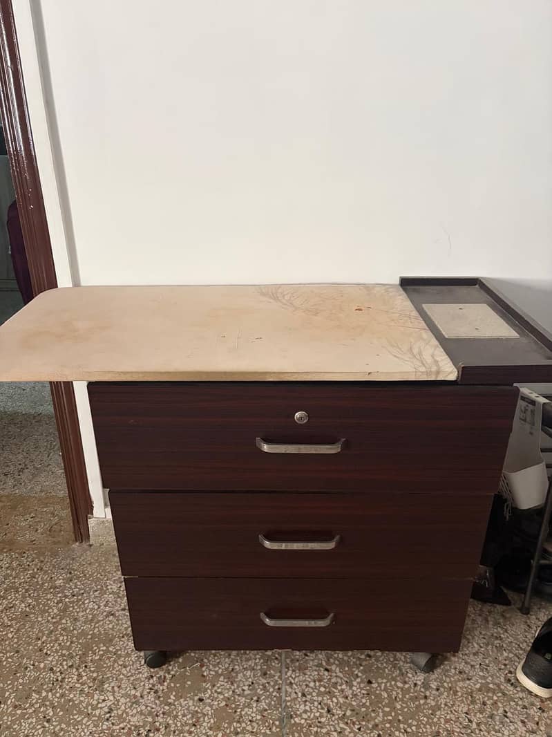 ironing table 1