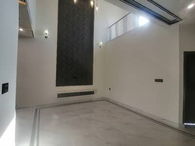 Want To Buy A Prime Location House In Model Town?