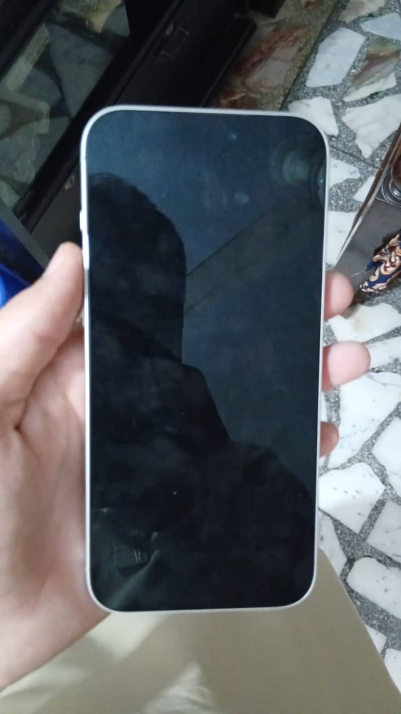 Apple iPhone 17 Pro Max 4