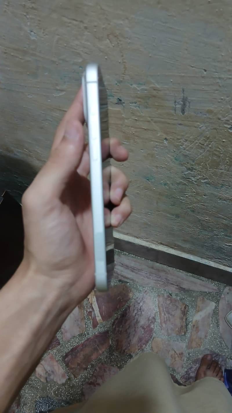 Apple iPhone 17 Pro Max 5