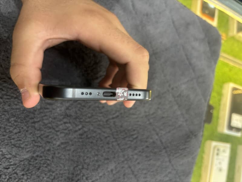 Apple iPhone 15 2