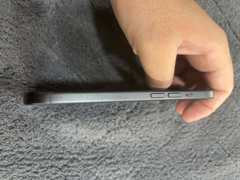 Apple iPhone 15 3