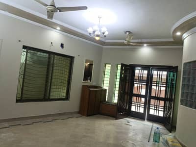 10 Mrla Lower Portion 2 Bed drwng ding tvl kitchen wapda Town