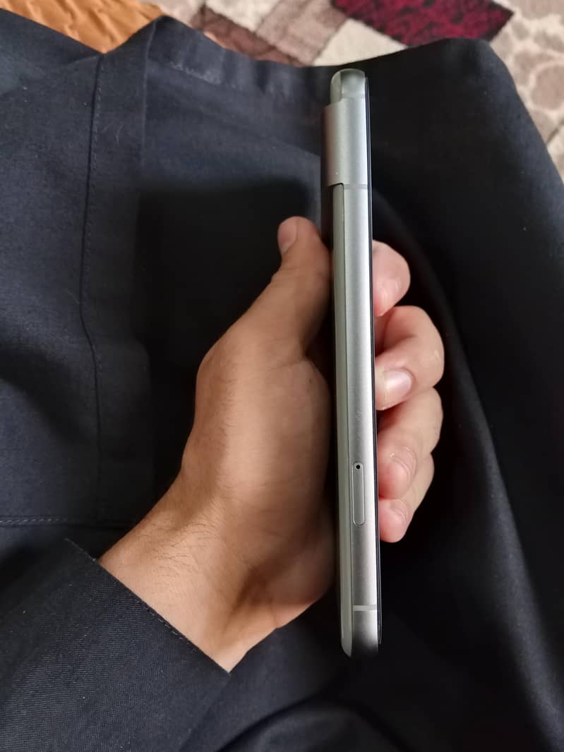 Google Pixel 8 2