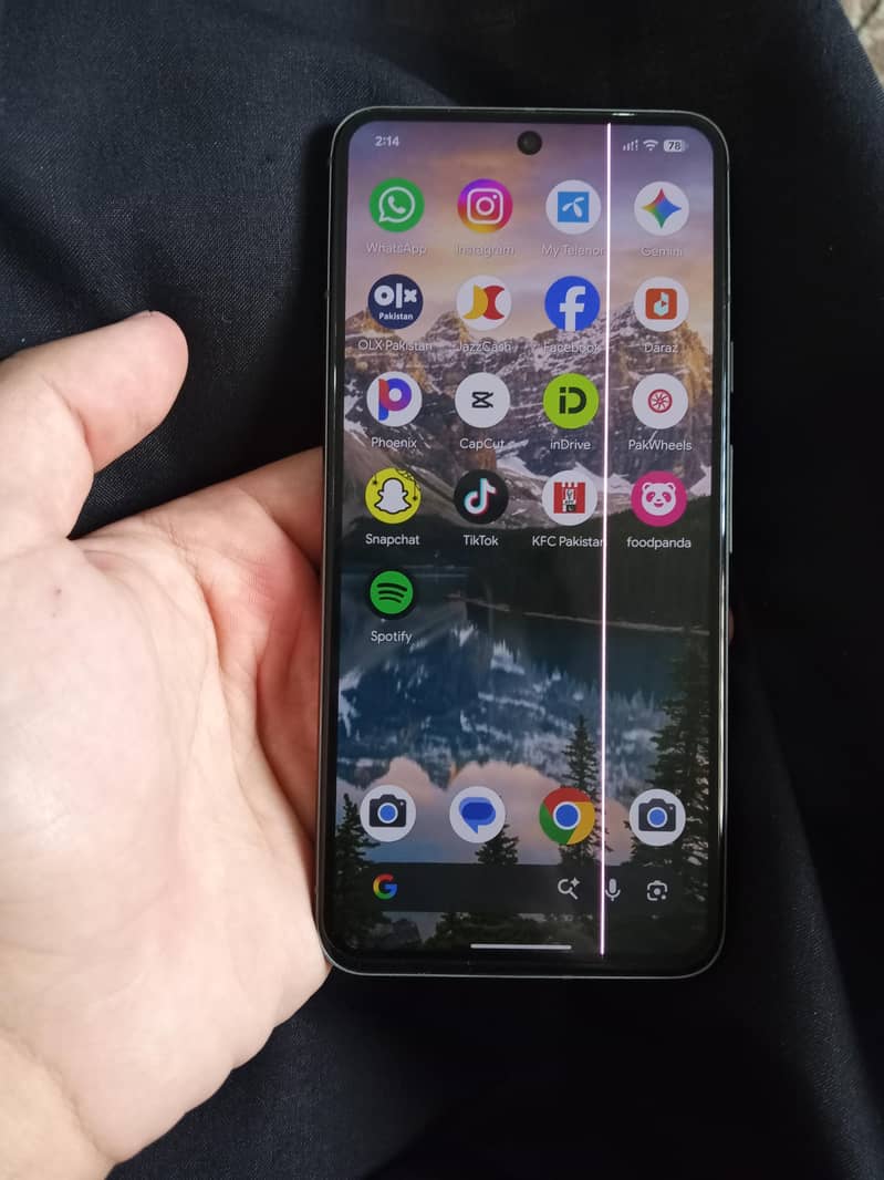 Google Pixel 8 4