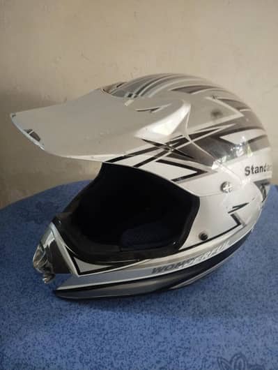 slightly used excellent condition helmet make in Australia