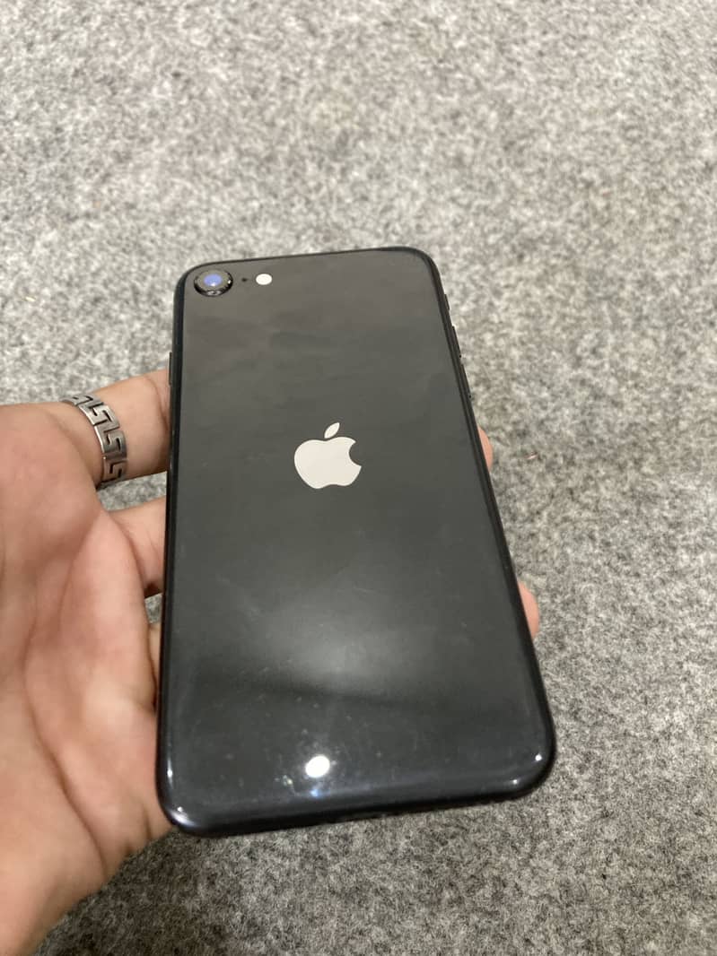 Apple iPhone SE 3